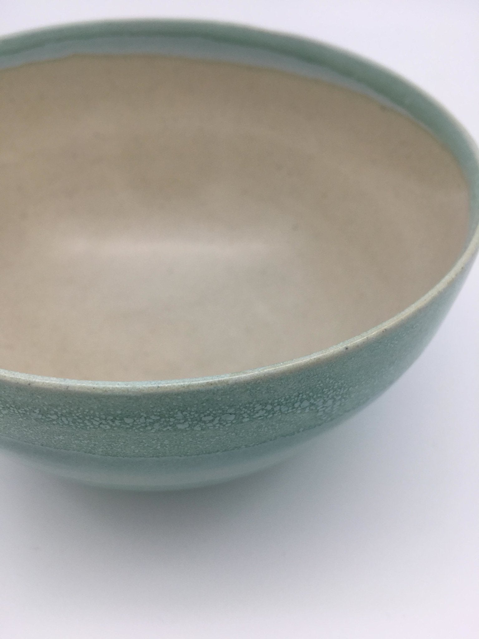 Hand thrown stoneware bowl - Natalia Willmott