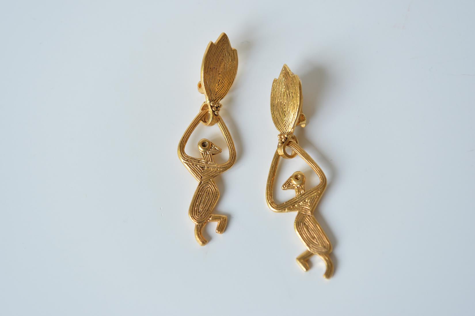 Isadora earrings by Elisabeth Riveiro - Natalia Willmott