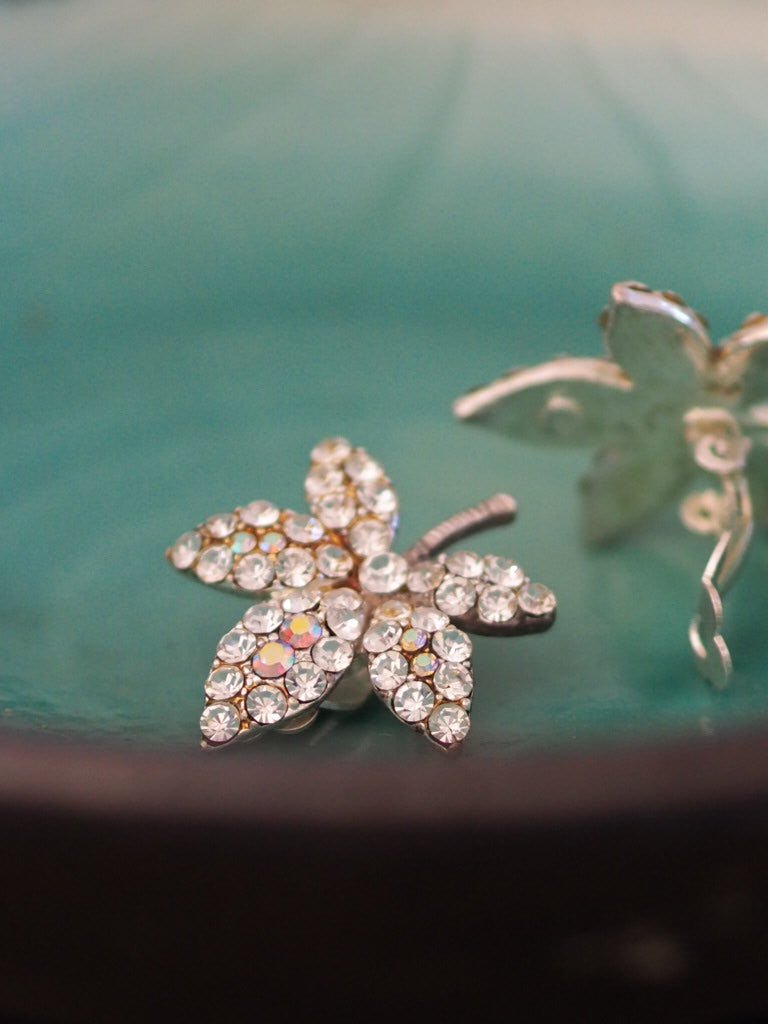 Ivy leaf clip on earrings - Natalia Willmott