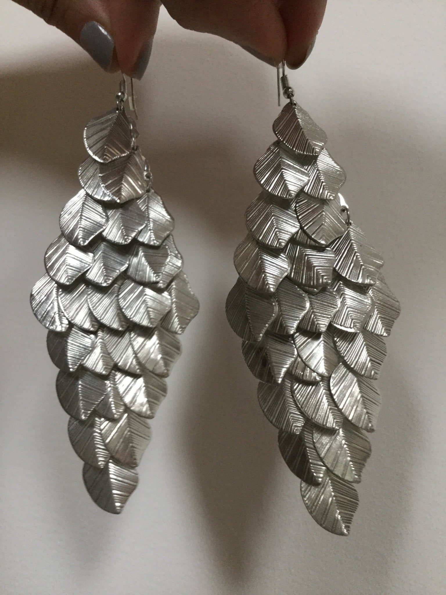 Metal 2025 leaf earrings