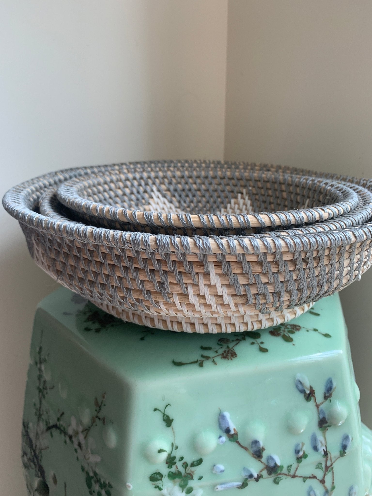 Star design basket - Natalia Willmott