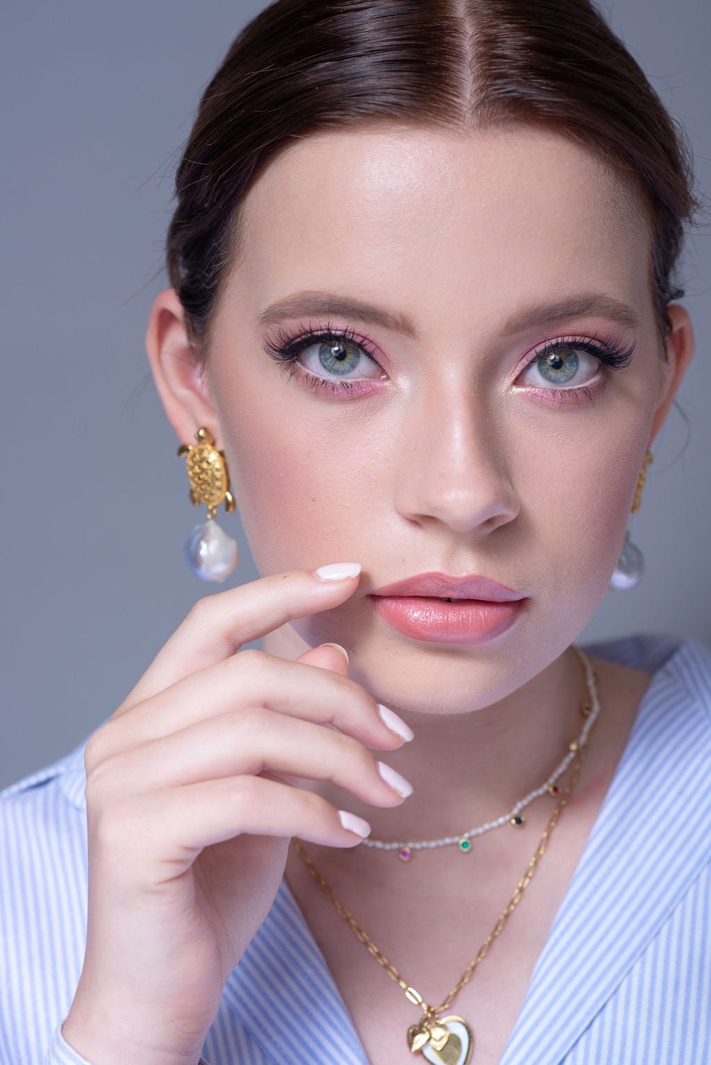 Turtle and baroque pearl pendant earrings - Natalia Willmott