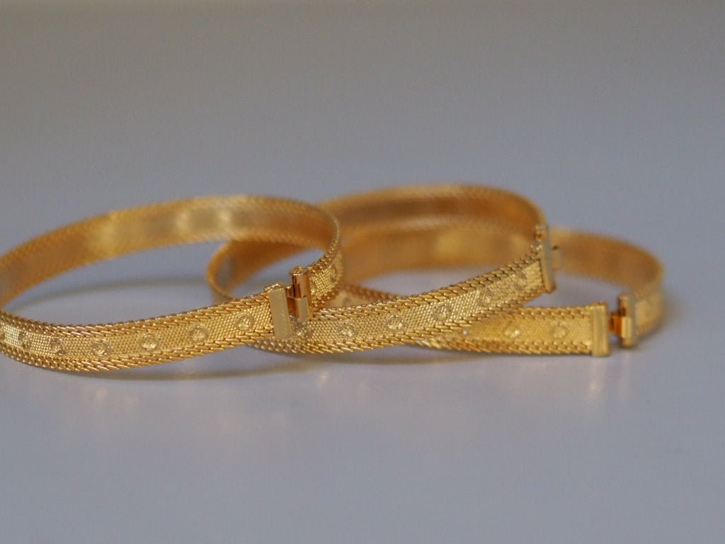 Vintage flex gold plate bracelet - Natalia Willmott