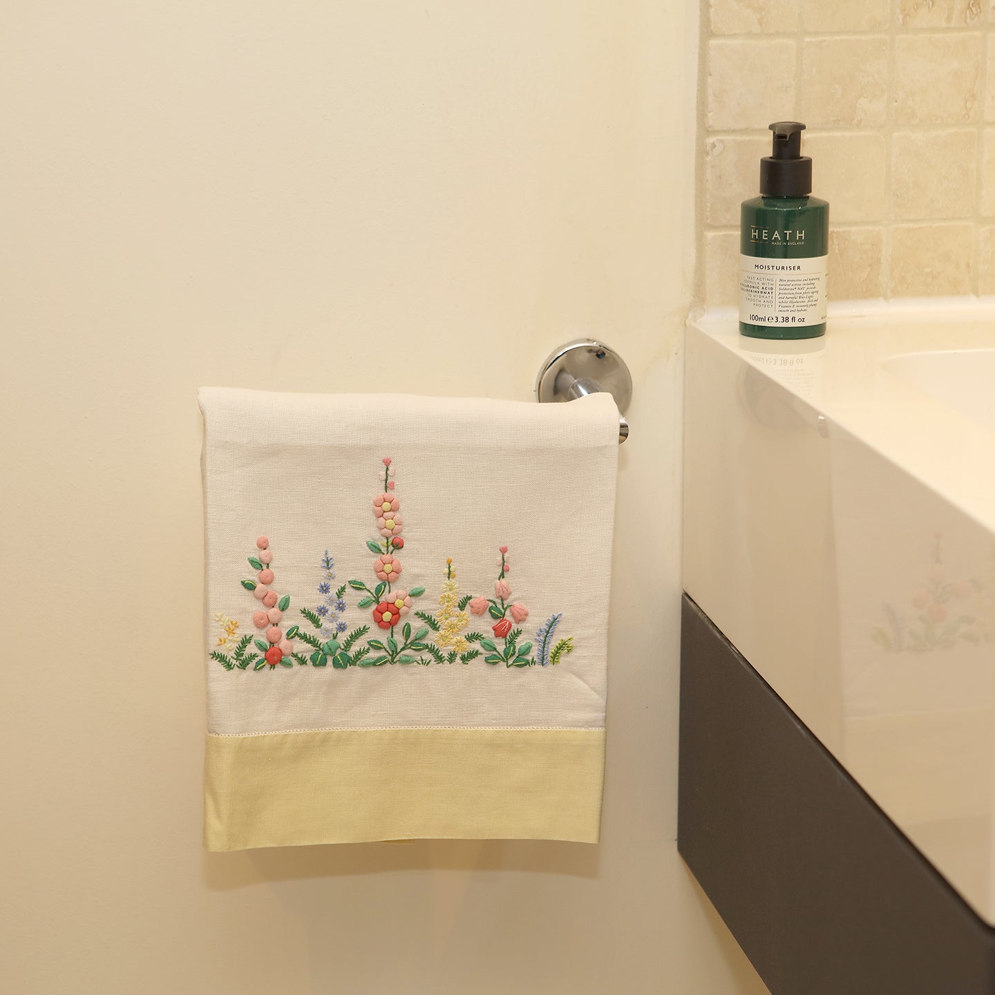 Vintage floral hand towel - Natalia Willmott